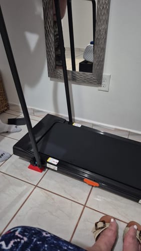 Customer photo review of Umay U18F Folding 3-in-1 Walking Pad with 10%/15% Incline 1-10 km/h